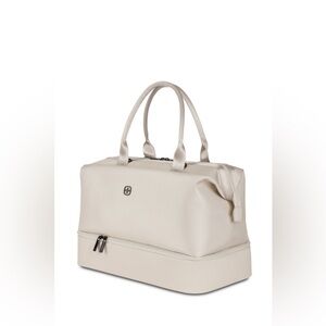 Wenger Cream Duffel with Dual Handles
